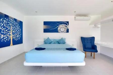 La Perle Luxury Boutique - 54