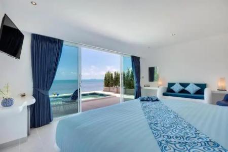 La Perle Luxury Boutique - 78