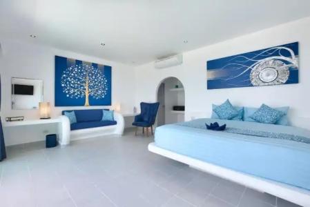 La Perle Luxury Boutique - 74