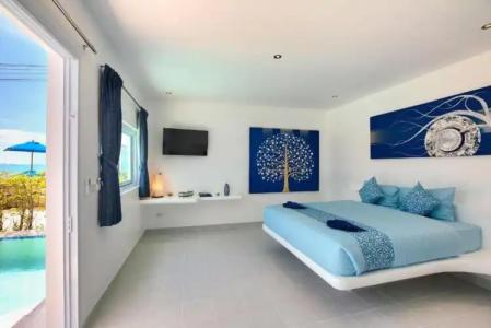 La Perle Luxury Boutique - 51