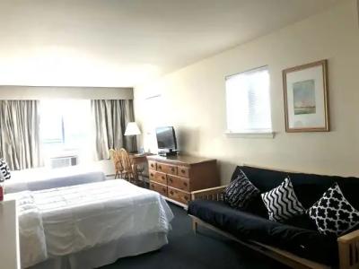 Ocean Surf Resort - 38