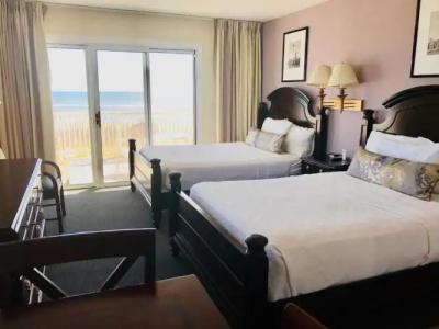 Ocean Surf Resort - 80