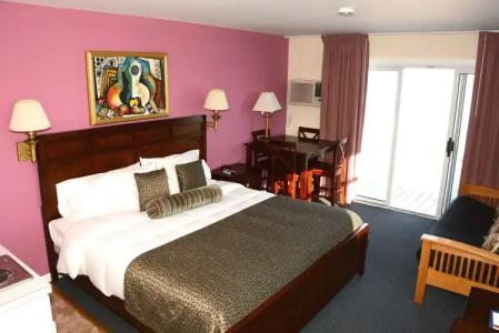 Ocean Surf Resort - 29