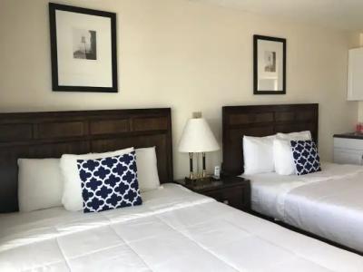 Ocean Surf Resort - 59