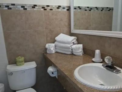 Ocean Surf Resort - 54