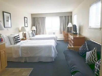 Ocean Surf Resort - 36