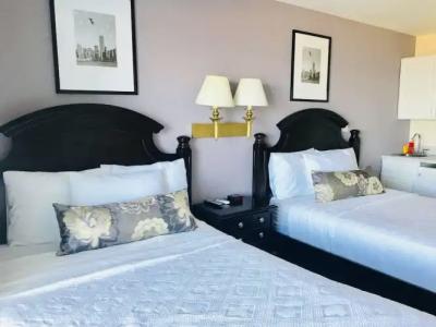 Ocean Surf Resort - 72