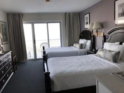 Ocean Surf Resort - 75