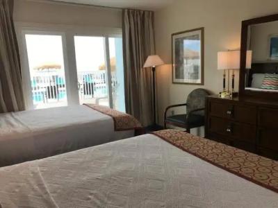 Ocean Surf Resort - 68