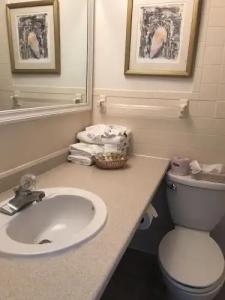 Ocean Surf Resort - 40