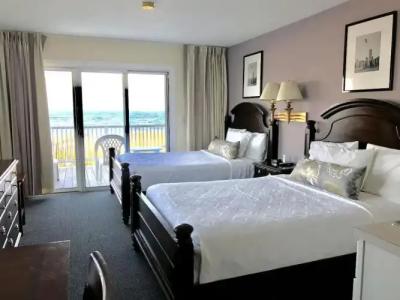 Ocean Surf Resort - 4