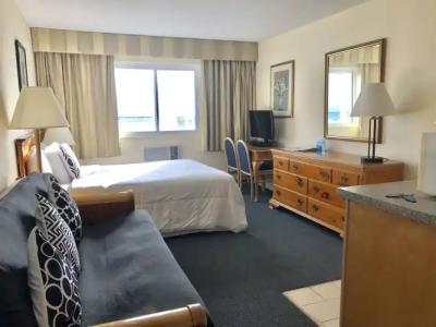 Ocean Surf Resort - 42