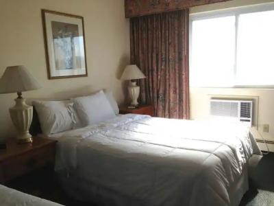 Ocean Surf Resort - 22