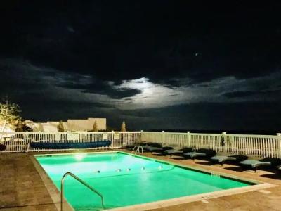 Ocean Surf Resort - 6