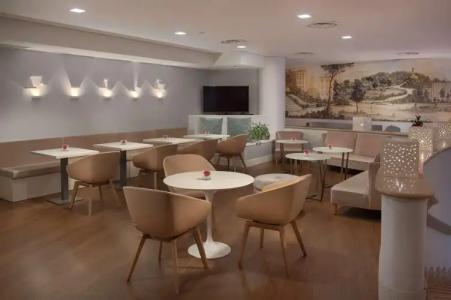 NH Genova Centro - 30