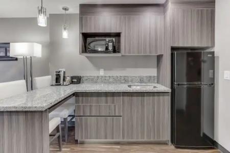 Home Inn & Suites Saskatoon South - 61