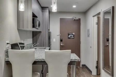 Home Inn & Suites Saskatoon South - 79