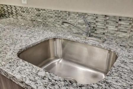 Home Inn & Suites Saskatoon South - 73