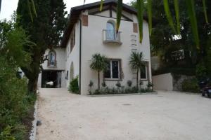 Farm Stay «Borgo il Mezzanino», Salo