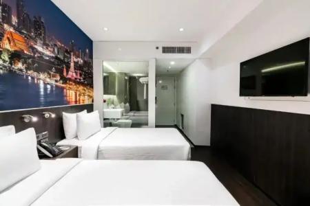 Galleria 12 Sukhumvit Bangkok by Compass Hospitality - 7