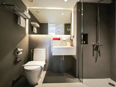 Galleria 12 Sukhumvit Bangkok by Compass Hospitality - 17