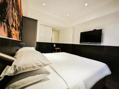 Galleria 12 Sukhumvit Bangkok by Compass Hospitality - 5