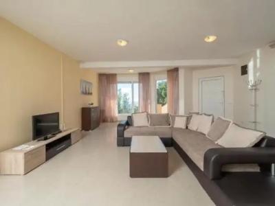 Berg Apartments - 49