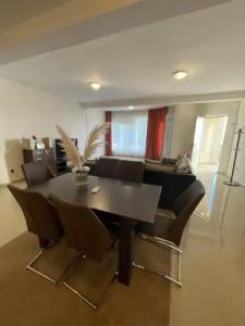 Berg Apartments - 14