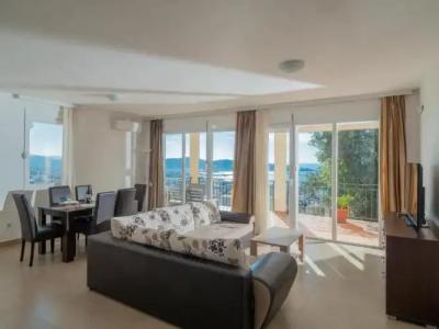 Berg Apartments - 54