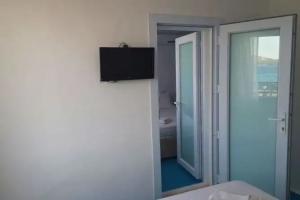 Marvel Beach Hotel, Guevercinlik