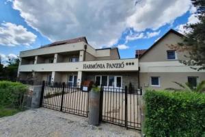 Harmonia Panzio, Bogacs