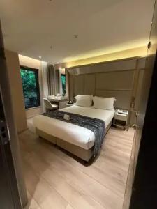 Bentley Bosphorus - Special Class - 109