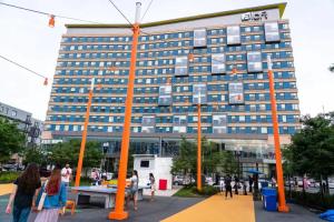 Aloft Seaport District Hotel