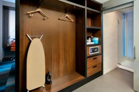 Aloft Boston Seaport District - 34