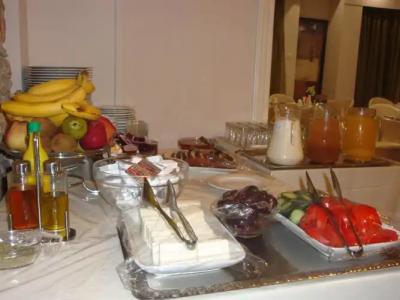 Ambrosia Suites - 10