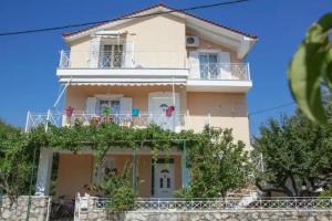 Casa de Calma, Argostoli