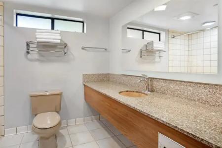 Best Western Plus Yosemite Gateway Inn - 167