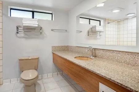 Best Western Plus Yosemite Gateway Inn - 182