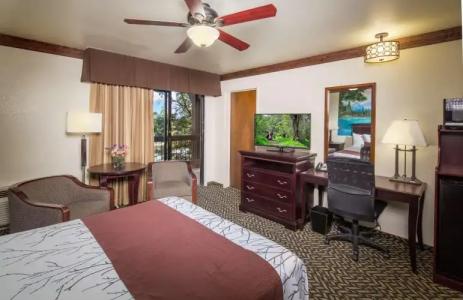 Best Western Plus Yosemite Gateway Inn - 12