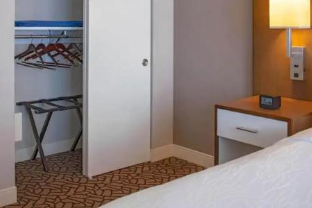 Hilton Garden Inn Downtown Dallas - 53