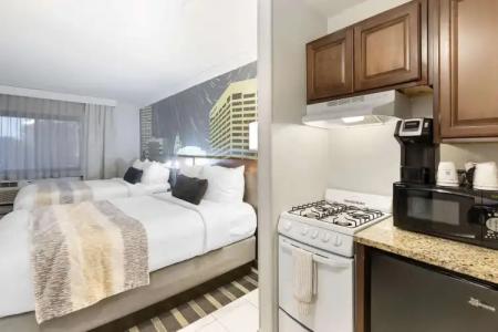 Best Western Plus Milwaukee West - 46