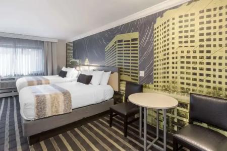 Best Western Plus Milwaukee West - 47