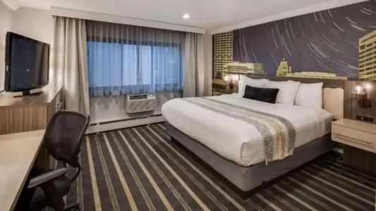 Best Western Plus Milwaukee West - 61