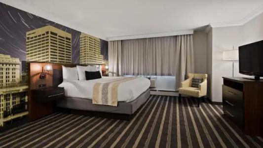 Best Western Plus Milwaukee West - 63