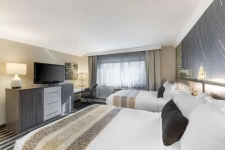 Best Western Plus Milwaukee West - 48