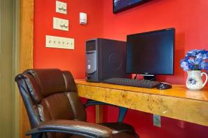 Ludlow Colonial Motel, Ludlow