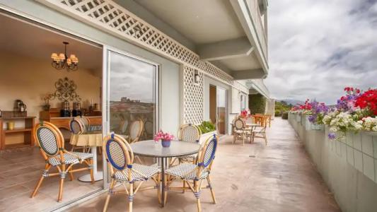 Carmel Bay View Inn - 18