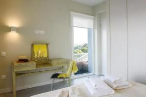 Monolia Maisonettes, Chios Town