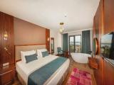 Deluxe Suite with sea view
