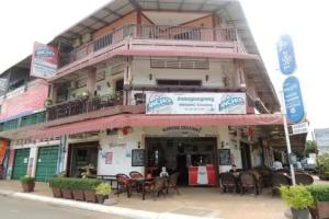 Mekong Crossing Guesthouse - Restaurant & Pub, Kampong Cham